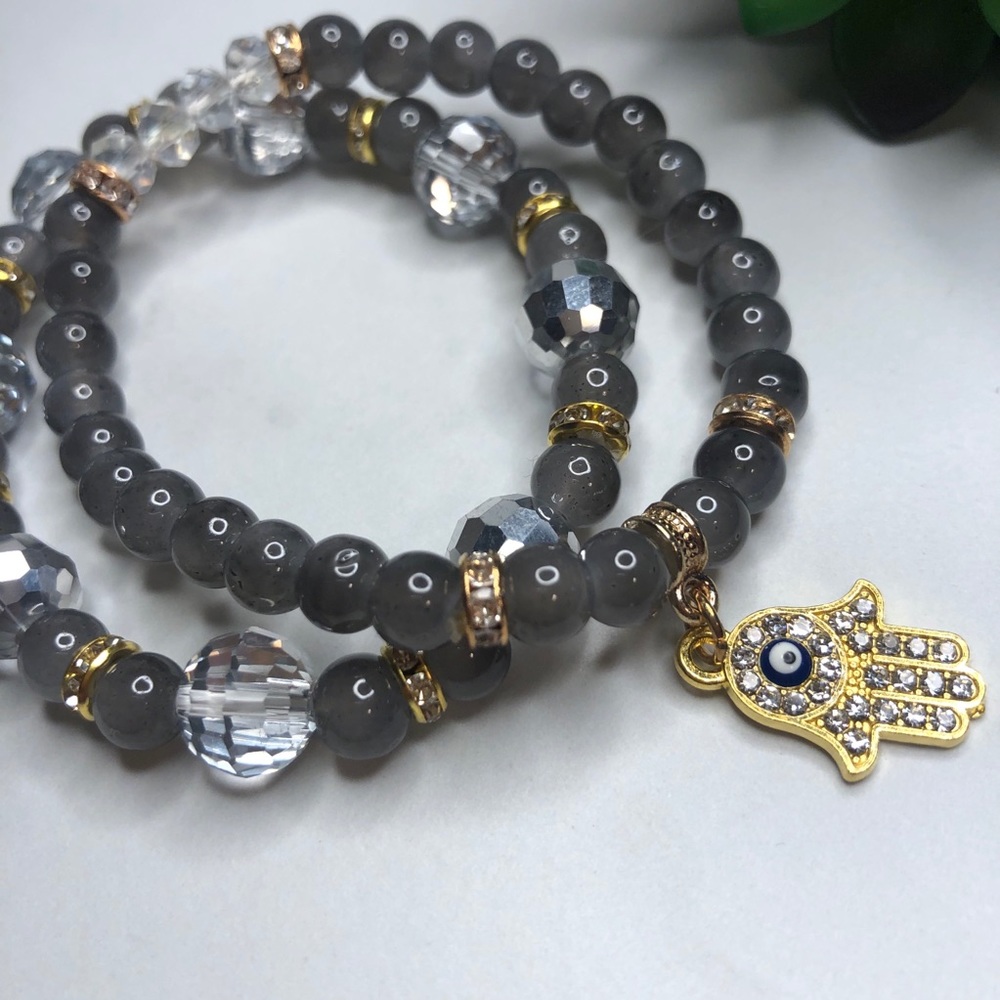 Grey beaded bracelet gold accents Hamsa charm - Picture 8 of 8